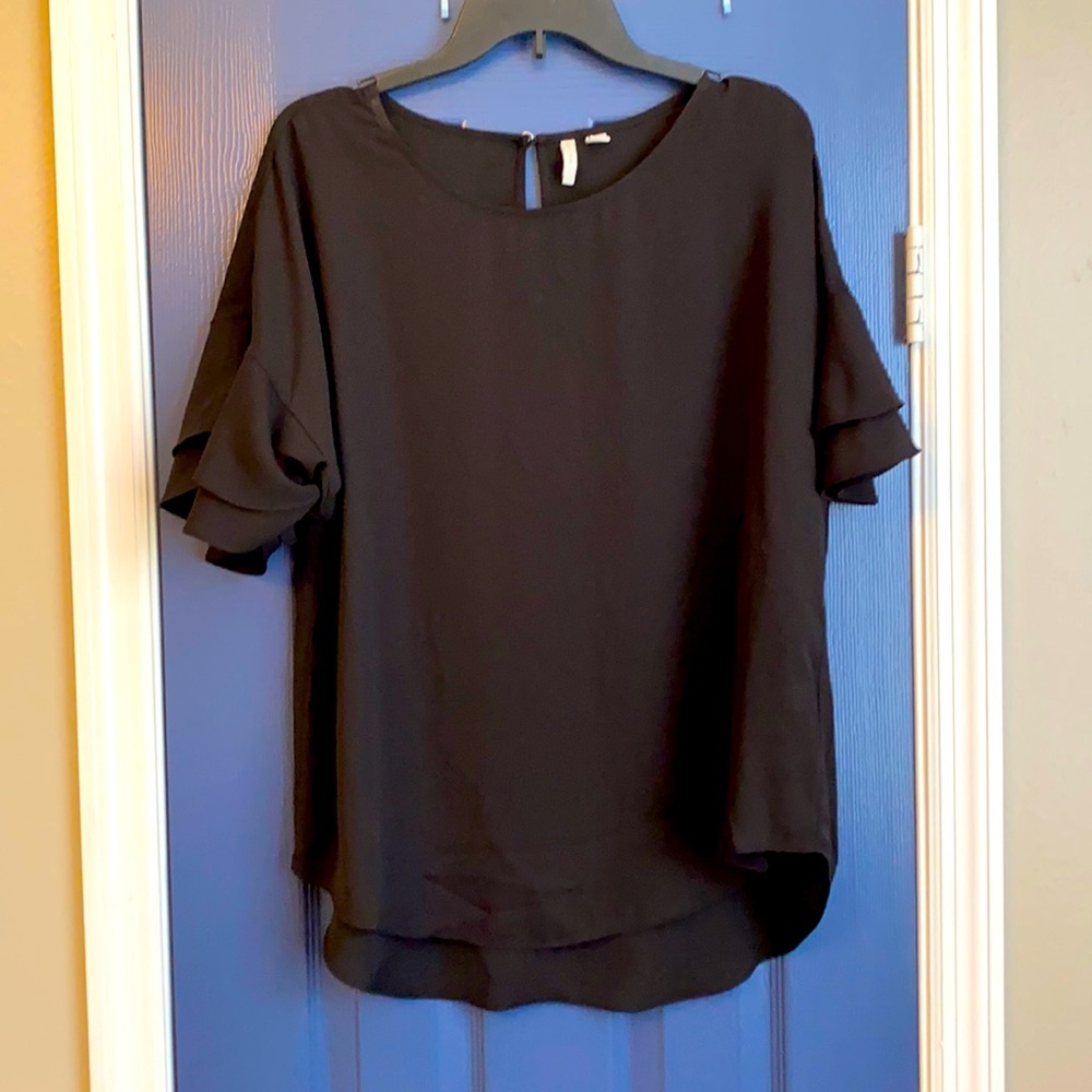 Black flowy blouse